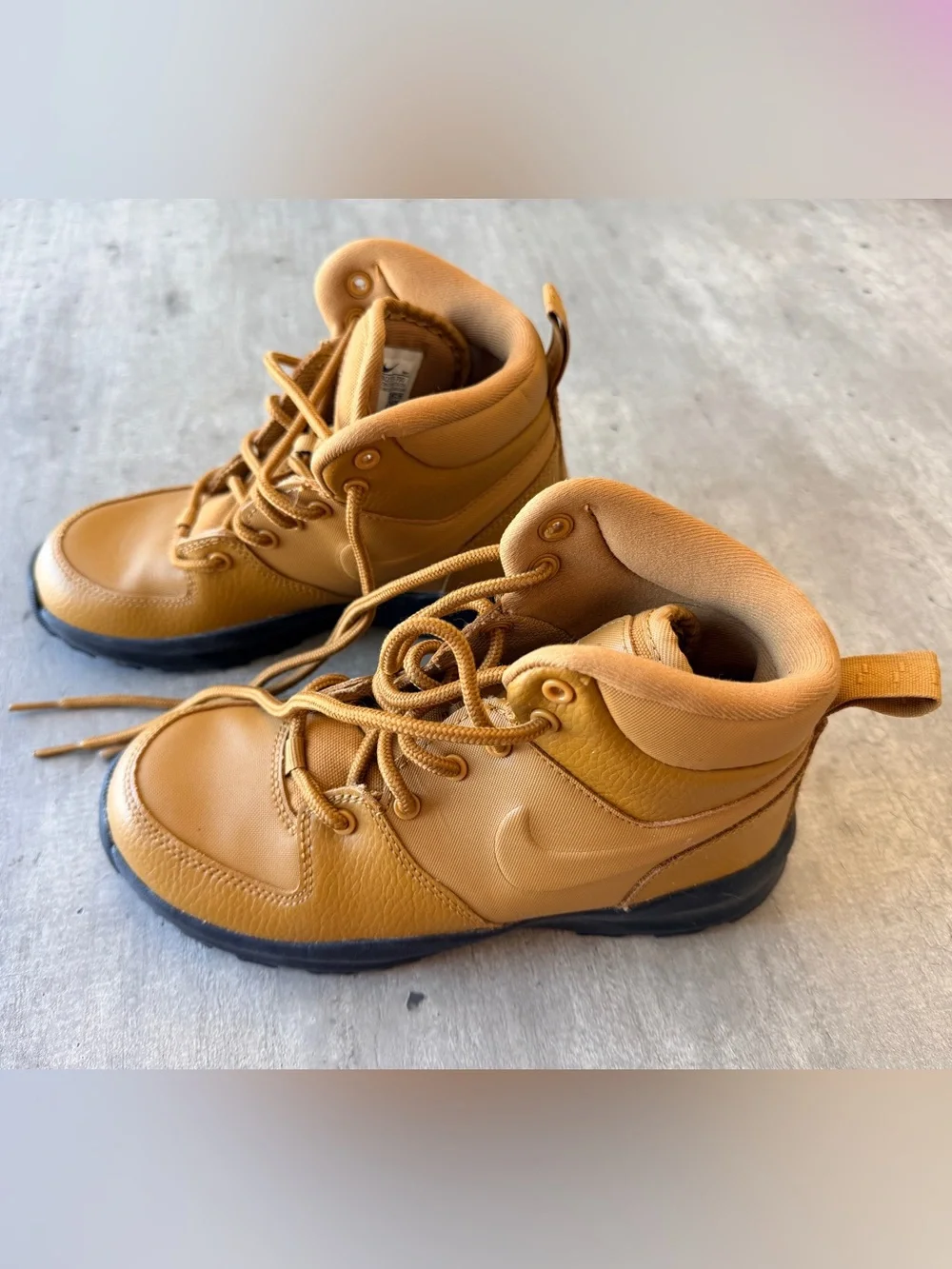 Nike Kids Tan Brown Hiking Boots